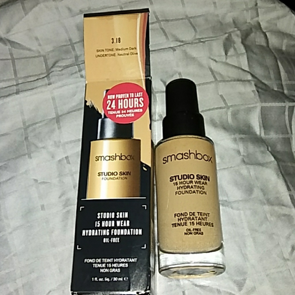 SMASHBOX STUDIO SKIN